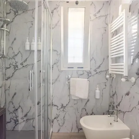 Mezzo Experience Eur 아파트 *