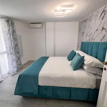 Mezzo Experience Eur شقة
